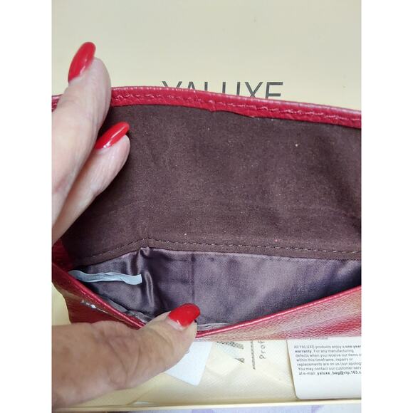 New Ladies Wallet Wristlet by Yaluxe Red Leather Clutch in Box w/ Shoulder Strap - Picture 5 of 10